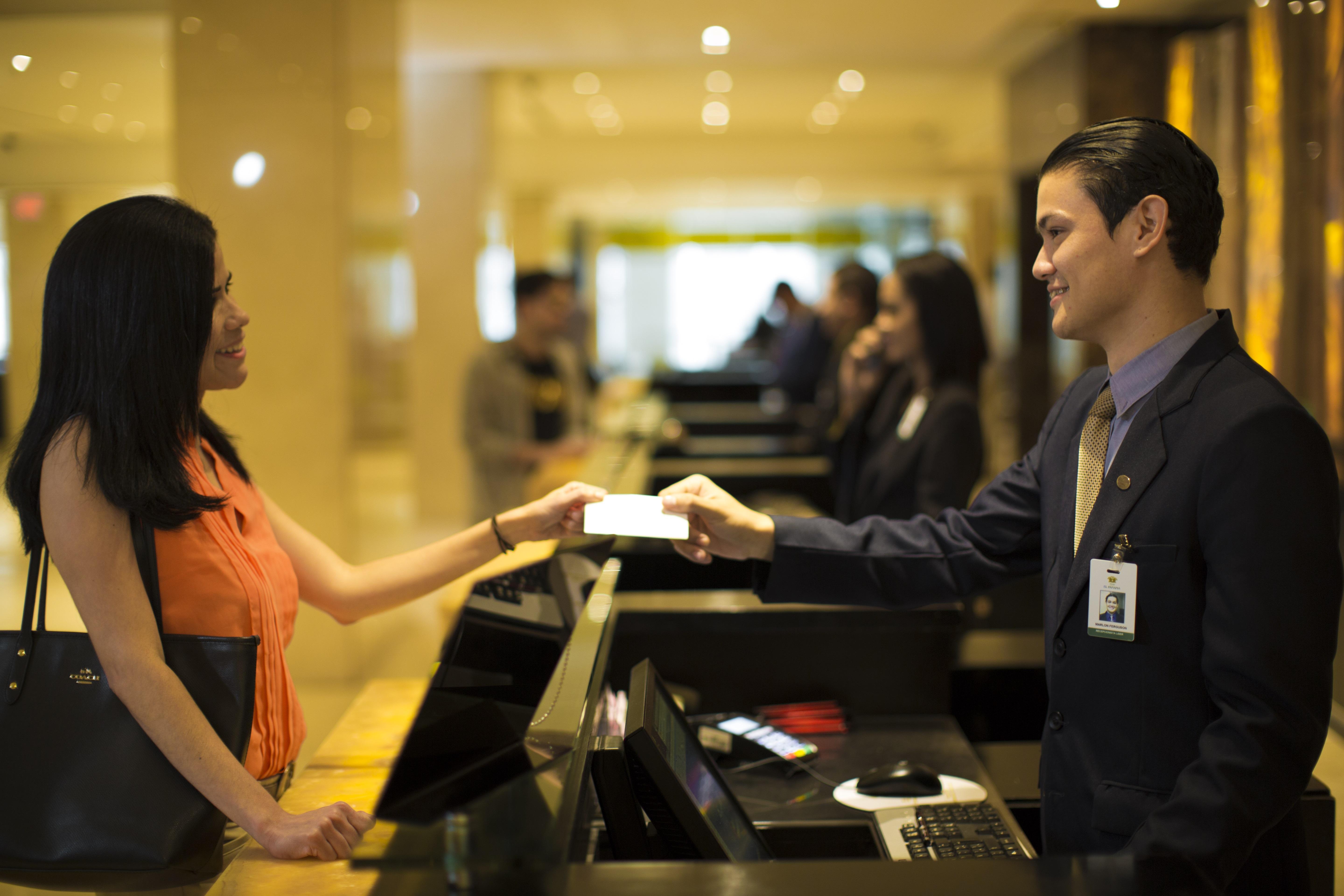 Hotel El Panama By Faranda Grand, A Member Of Radisson Individuals 外观 照片 A guest checking in at a hotel