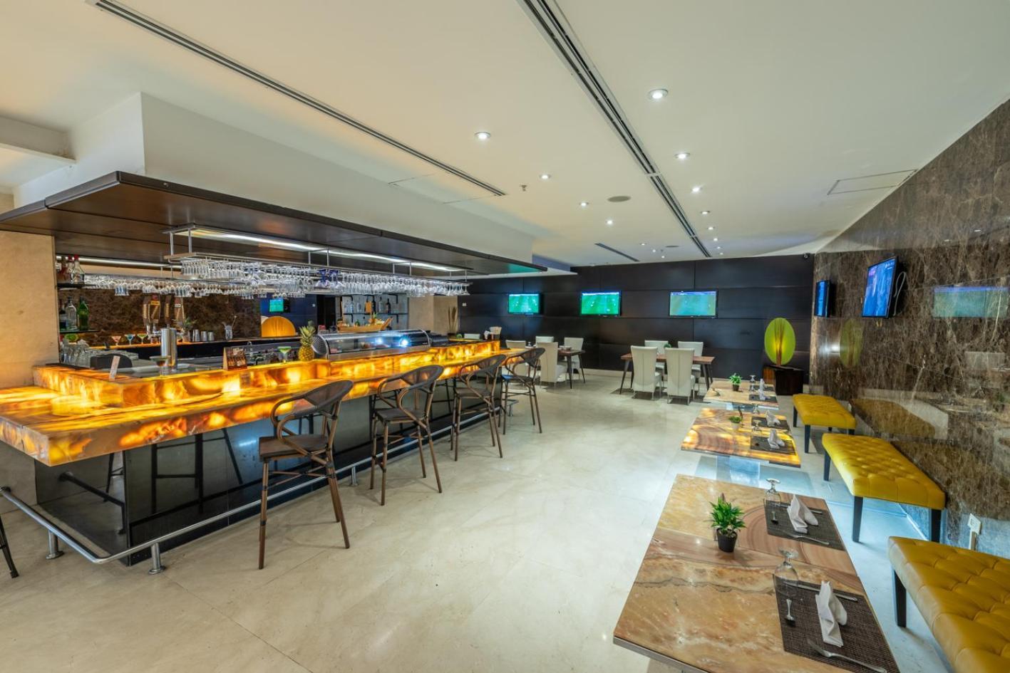 Hotel El Panama By Faranda Grand, A Member Of Radisson Individuals 外观 照片 The lounge at the airport