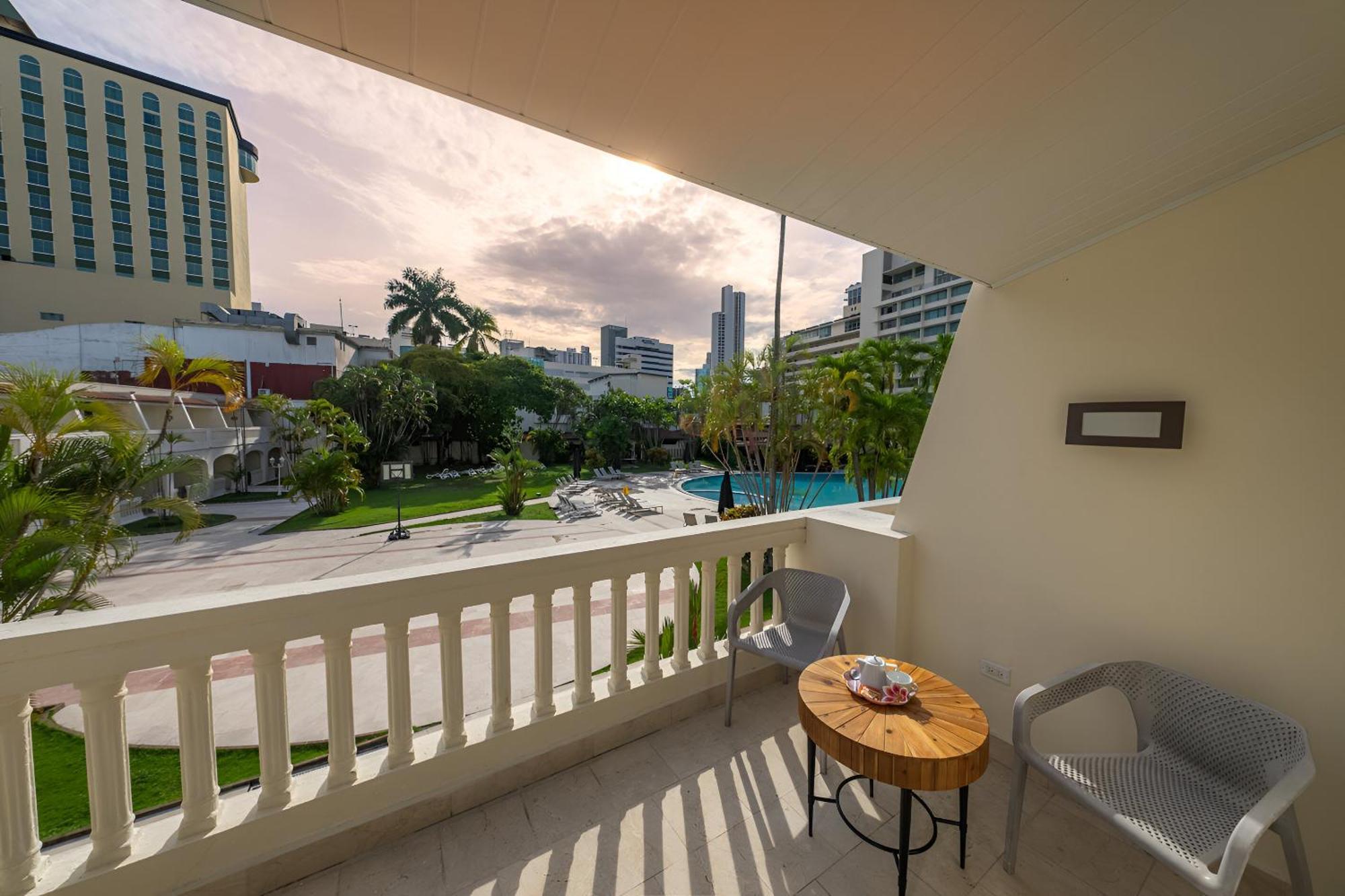 Hotel El Panama By Faranda Grand, A Member Of Radisson Individuals 外观 照片 Balcony of a hotel room