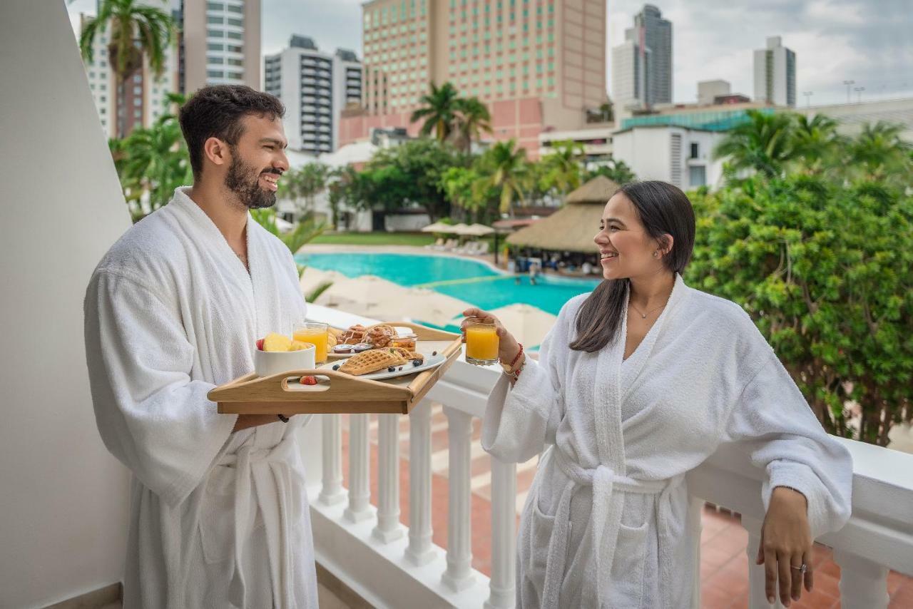 Hotel El Panama By Faranda Grand, A Member Of Radisson Individuals 外观 照片 A room service tray